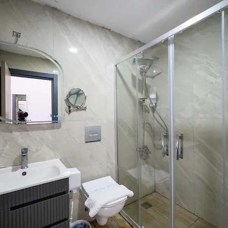 Akyali Boutique Hotel فندق *